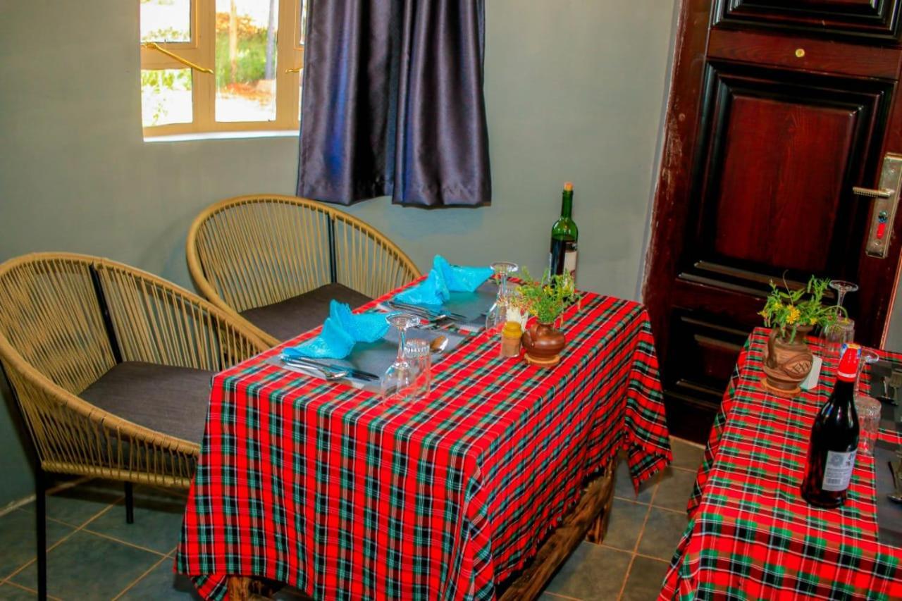 Amanya 3-Bedroom Hut อัมโบเซลี ภายนอก รูปภาพ