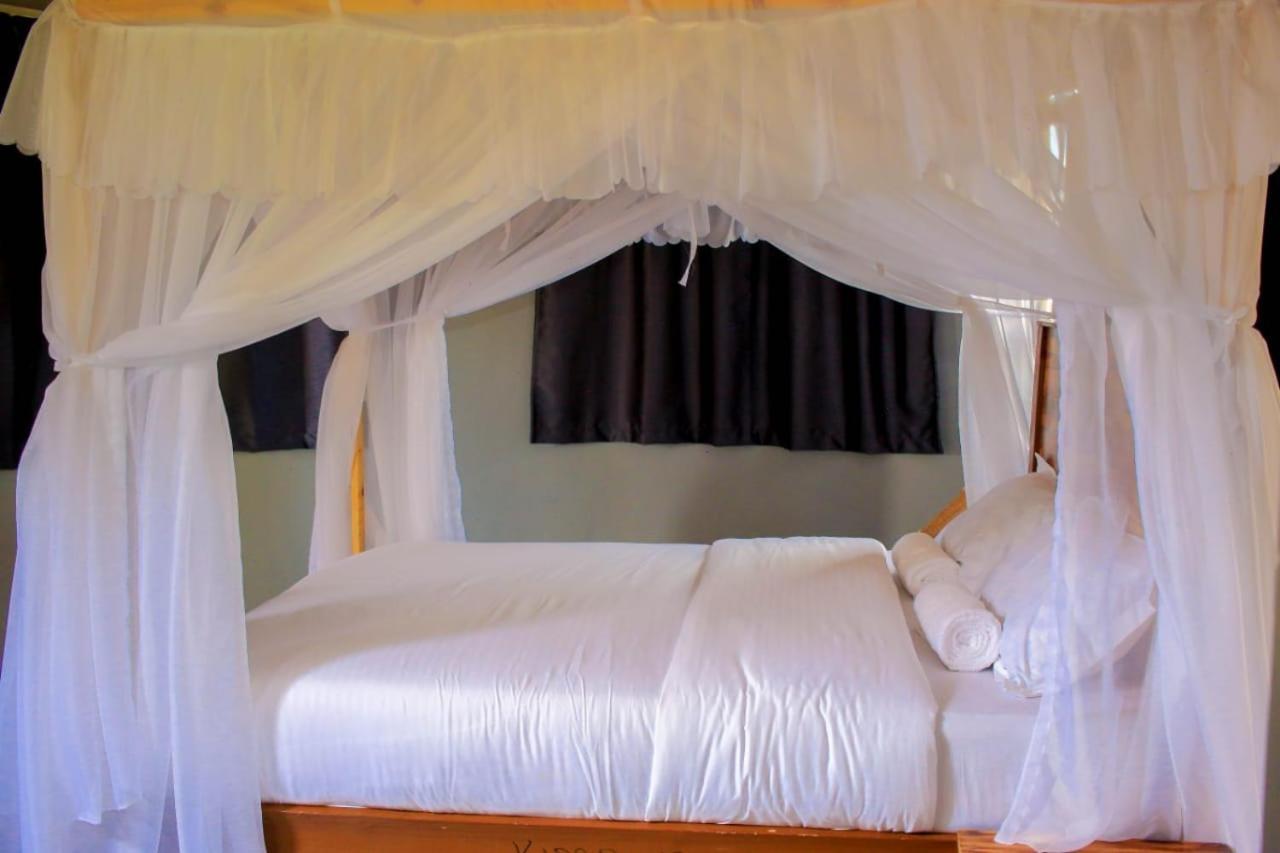 Amanya 3-Bedroom Hut อัมโบเซลี ภายนอก รูปภาพ